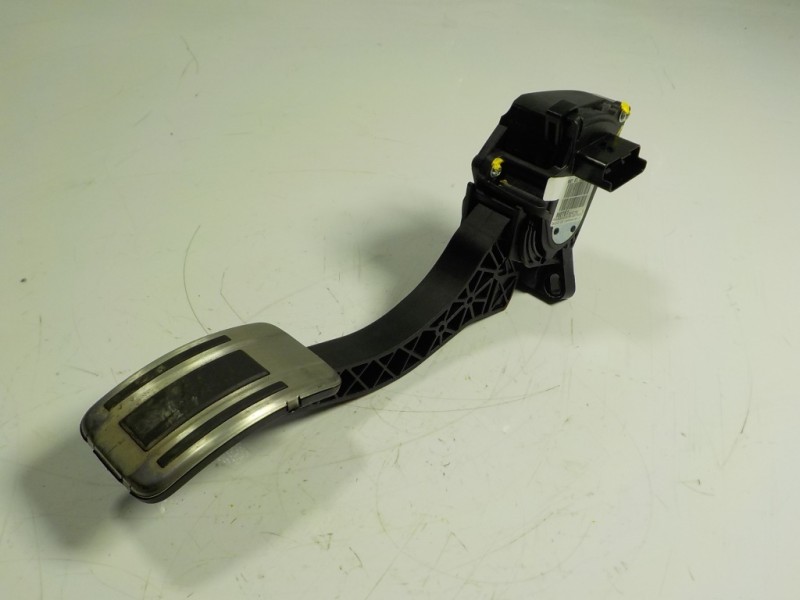 Recambio de potenciometro pedal para citroën c5 aircross live pack referencia OEM IAM 9836042080 9836042080 028075500G