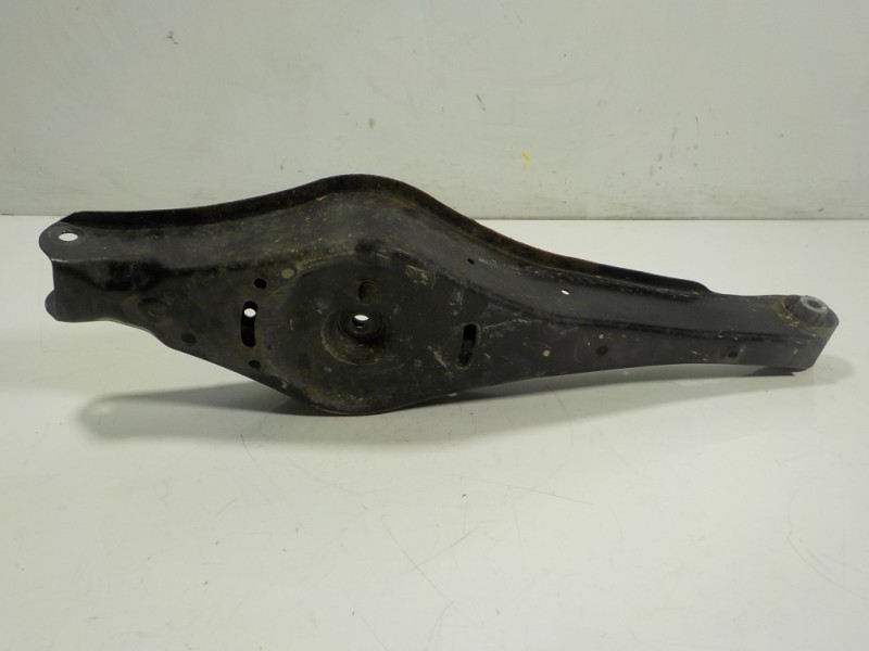 Recambio de brazo suspension inferior trasero derecho para volkswagen tiguan (5n2) 2.0 tdi referencia OEM IAM 1K0505311AB  