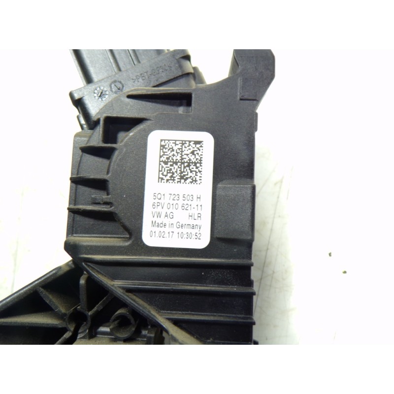 Recambio de potenciometro pedal para volkswagen golf vii lim. (bq1) 1.6 tdi referencia OEM IAM 5Q1723503H 5Q1723503H 6PV01062111