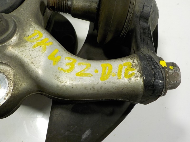 Recambio de mangueta delantera izquierda para lexus is 300h referencia OEM IAM 4355030071  4320253010