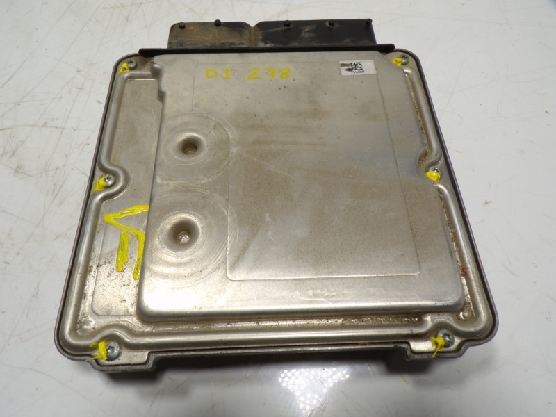 Recambio de centralita motor uce para volkswagen tiguan (5n2) 2.0 tdi referencia OEM IAM 04L906016CP5N0 04L907309K 0281030170