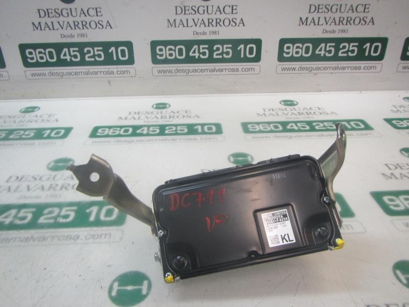 Recambio de centralita motor uce para toyota c-hr hybrid active referencia OEM IAM 89661F4250 89661F4250 MB2762006981