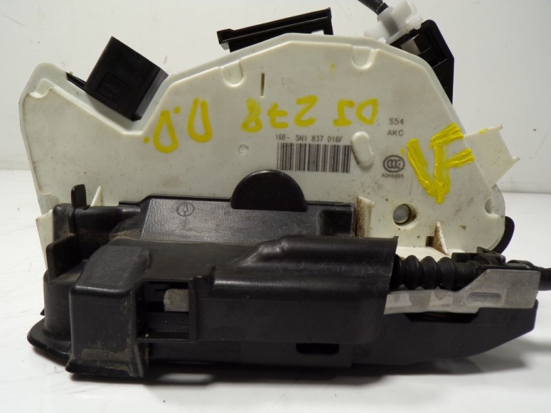 Recambio de cerradura puerta delantera derecha para volkswagen tiguan (5n2) 2.0 tdi referencia OEM IAM 5N1837016F 5N1837016F 