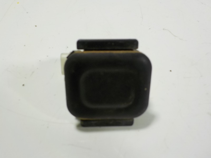 Recambio de maneta porton para ds 5 1.6 blue-hdi fap referencia OEM IAM 6490RZ  