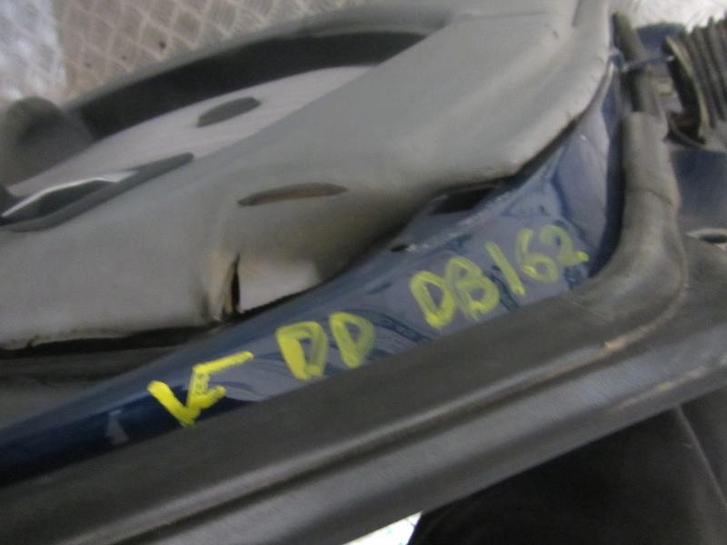 Recambio de puerta delantera derecha para mercedes-benz clase e (w124) berlina 3.0 diesel referencia OEM IAM   