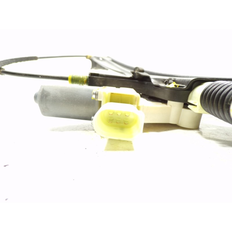 Recambio de elevalunas delantero derecho para bmw serie 5 lim. (f10) 2.0 turbodiesel referencia OEM IAM 51337182132 71481720 