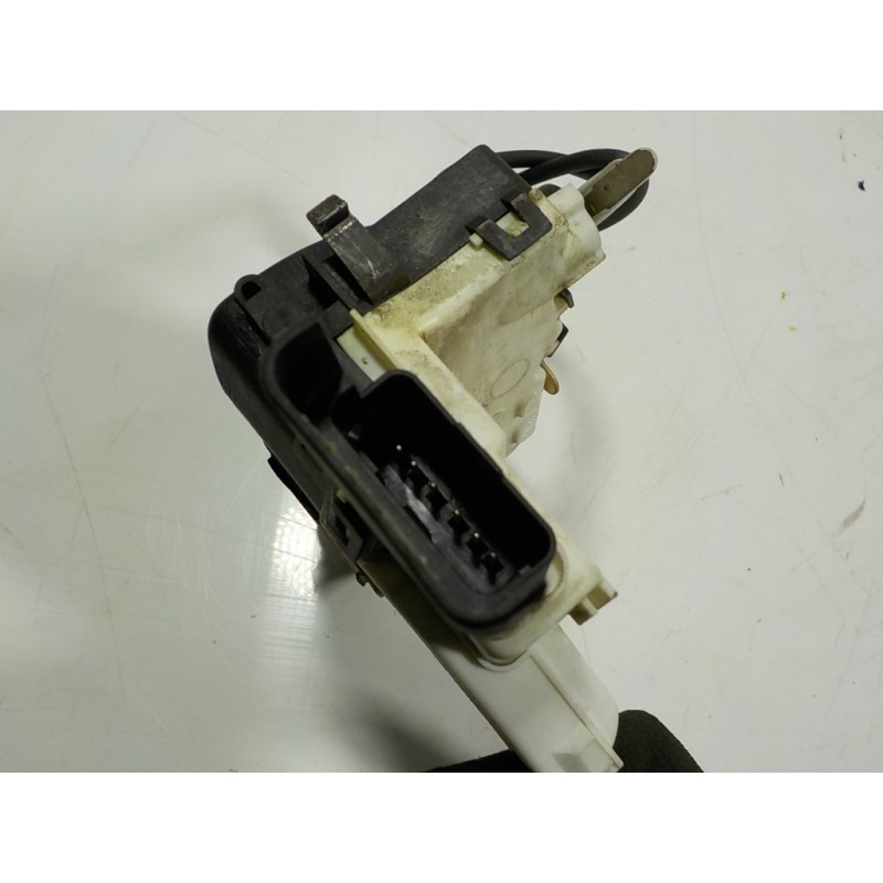 Recambio de cerradura puerta delantera derecha para peugeot 508 2.0 16v hdi fap referencia OEM IAM 9800625780 006257 