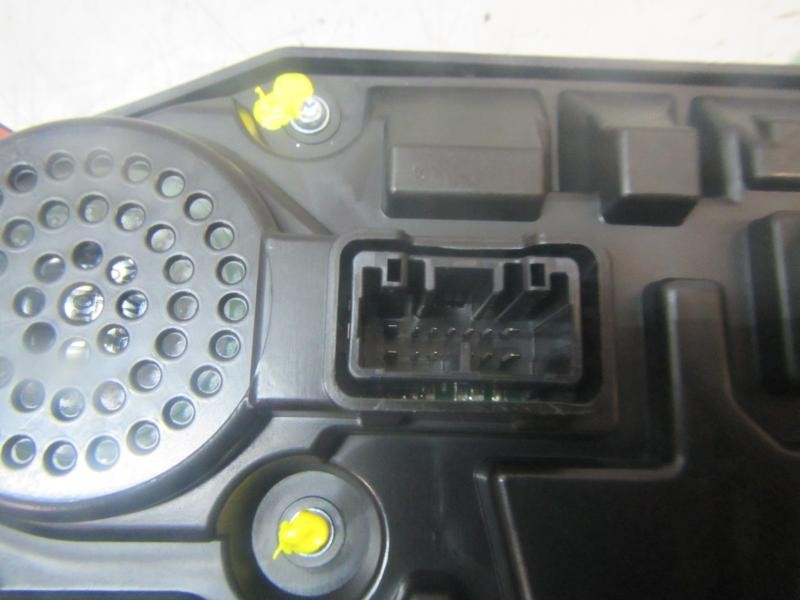 Recambio de cuadro instrumentos para toyota c-hr hybrid active referencia OEM IAM 83800F4461 83800F4460 