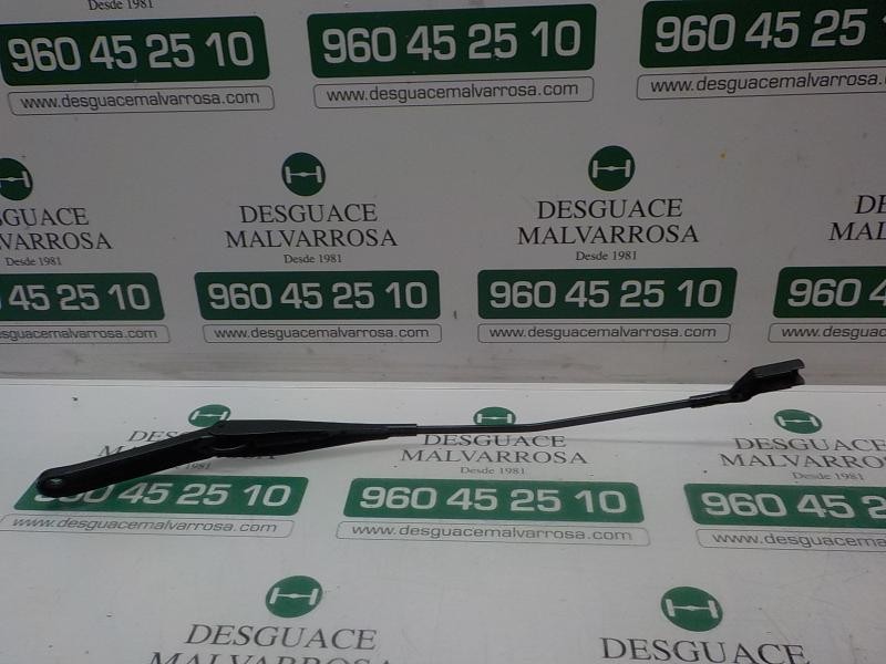 Recambio de brazo limpia delantero derecho para ford fiesta (ccn) trend referencia OEM IAM 1826839  