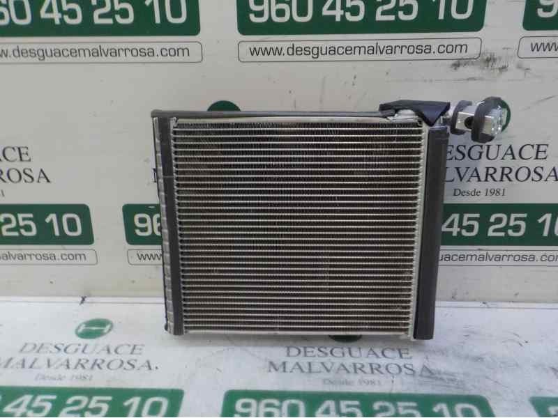Recambio de evaporador aire acondicionado para toyota prius+ 1.8 16v (híbrido) referencia OEM IAM 8850147060  