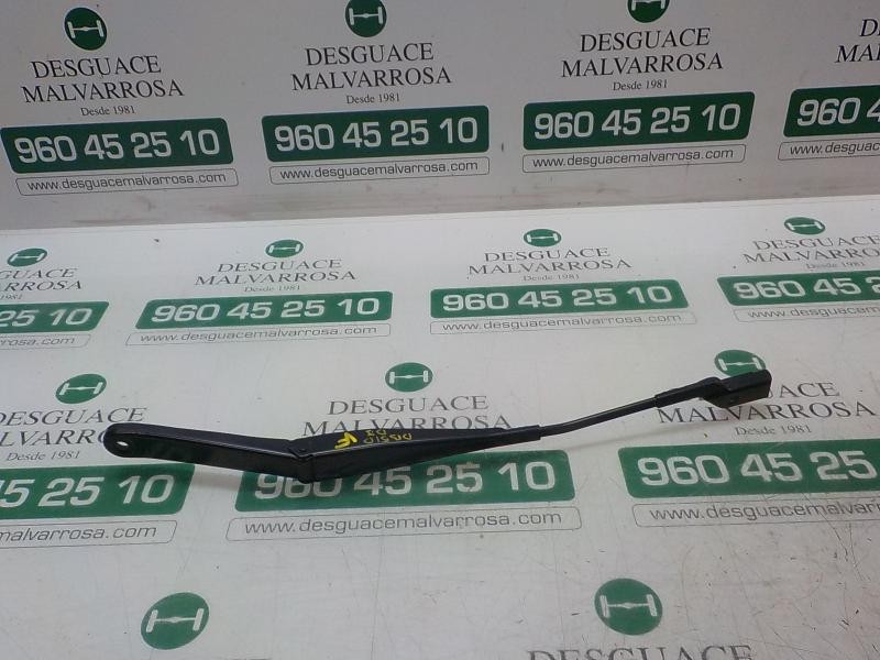 Recambio de brazo limpia delantero izquierdo para ford fiesta (ccn) trend referencia OEM IAM 2026776  