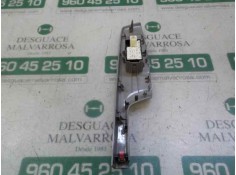 Recambio de mando elevalunas trasero izquierdo para toyota prius+ 1.8 16v (híbrido) referencia OEM IAM 8481033120   2