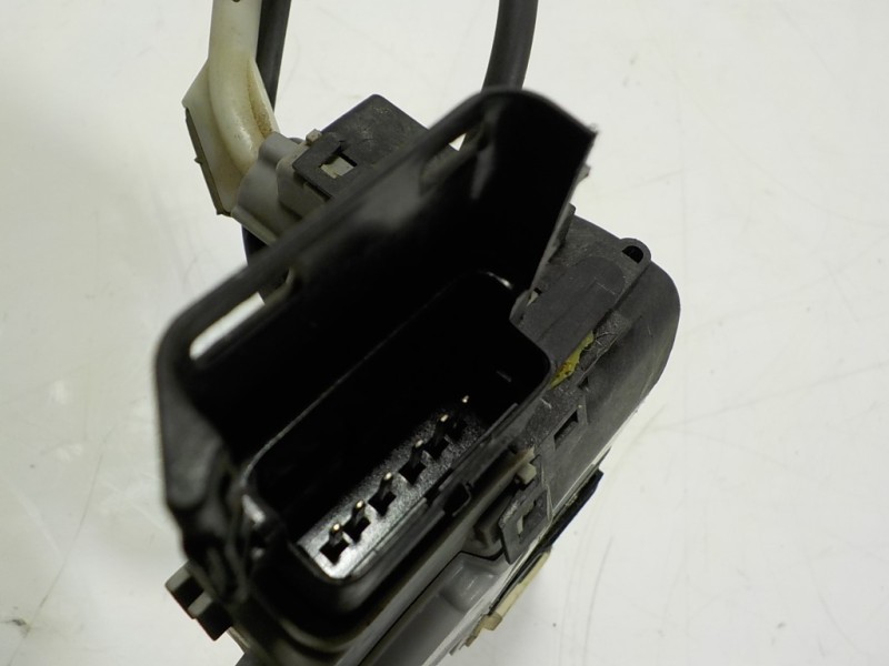 Recambio de cerradura puerta trasera izquierda para peugeot 508 2.0 16v hdi fap referencia OEM IAM 9800626280 006262 