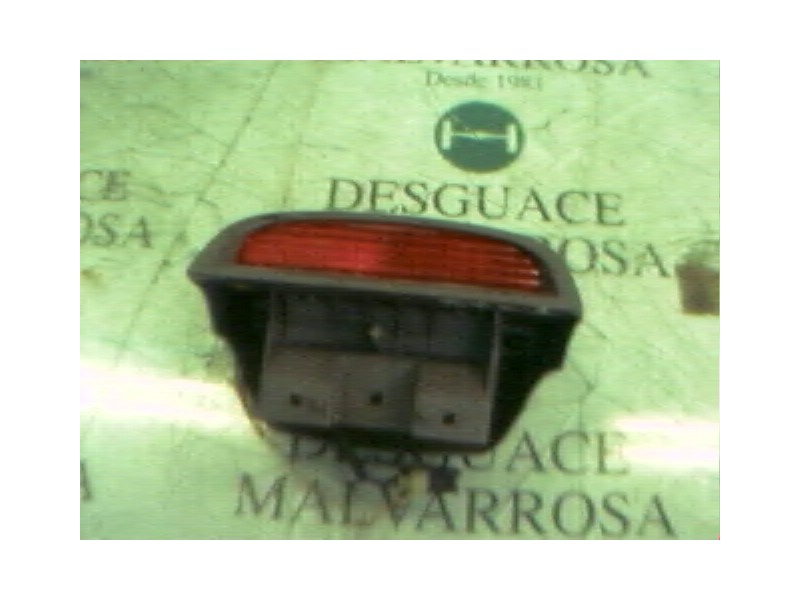 Recambio de piloto trasero central para kia rio rs berlina (5-ptas.) referencia OEM IAM   