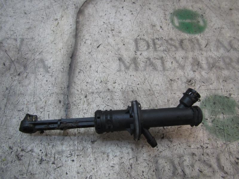 Recambio de bomba embrague para renault kangoo 1.5 dci diesel fap referencia OEM IAM   