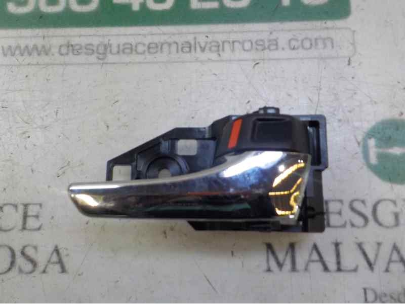 Recambio de maneta interior delantera derecha para toyota prius+ 1.8 16v (híbrido) referencia OEM IAM 6920533111C0  
