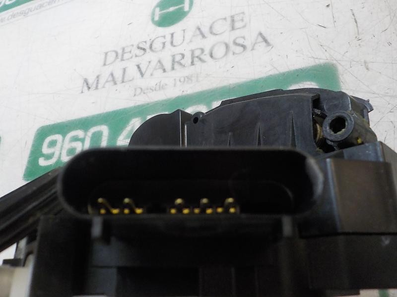 Recambio de cerradura puerta delantera izquierda para ford fiesta (ccn) trend referencia OEM IAM 2049023  