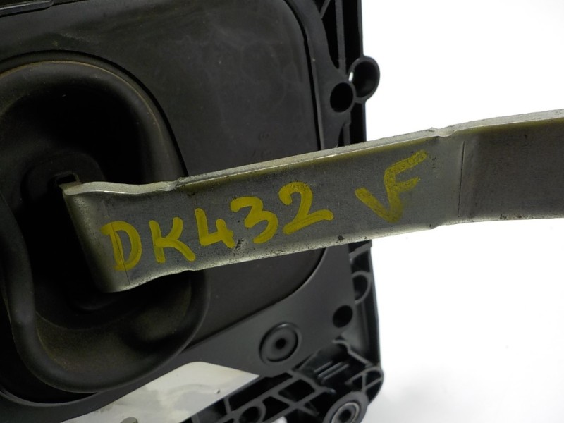 Recambio de palanca cambio para lexus is 300h referencia OEM IAM 3355053320  3350453110C1