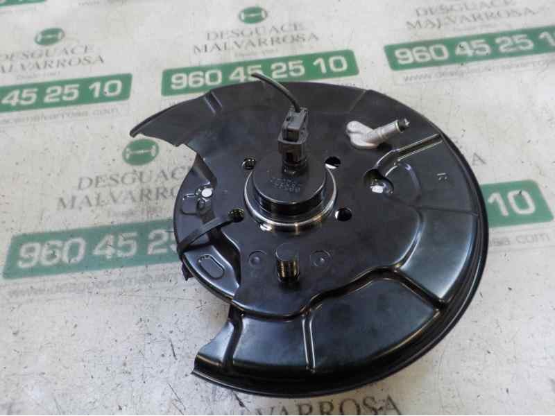 Recambio de mangueta trasera derecha para toyota prius+ 1.8 16v (híbrido) referencia OEM IAM 4245047050 8954452040 