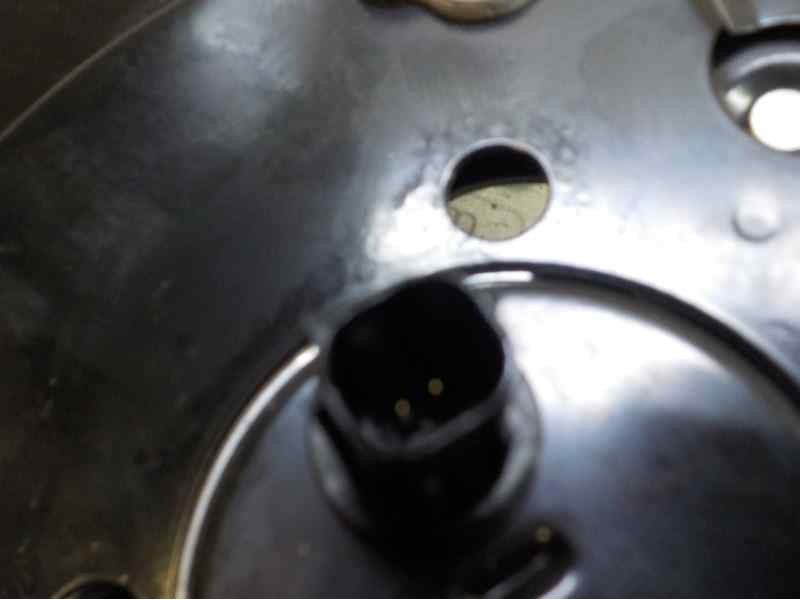 Recambio de mangueta trasera derecha para toyota prius+ 1.8 16v (híbrido) referencia OEM IAM 4245047050 8954452040 