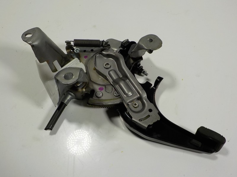 Recambio de palanca freno de mano para lexus is 300h referencia OEM IAM 4620053060  
