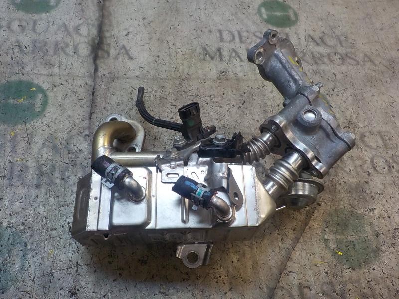 Recambio de enfriador egr para toyota yaris 1.4 turbodiesel cat referencia OEM IAM 2560133060  