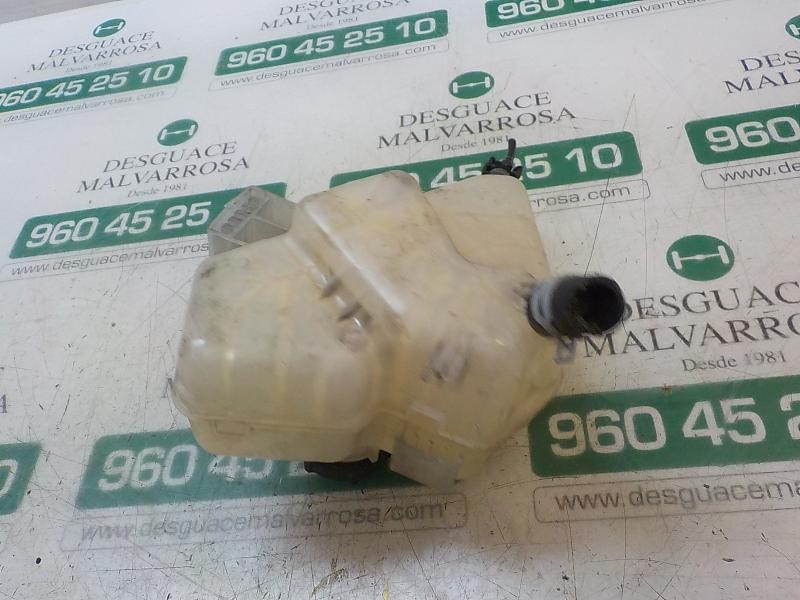 Recambio de deposito expansion para ford fiesta (ccn) trend referencia OEM IAM 1504818  