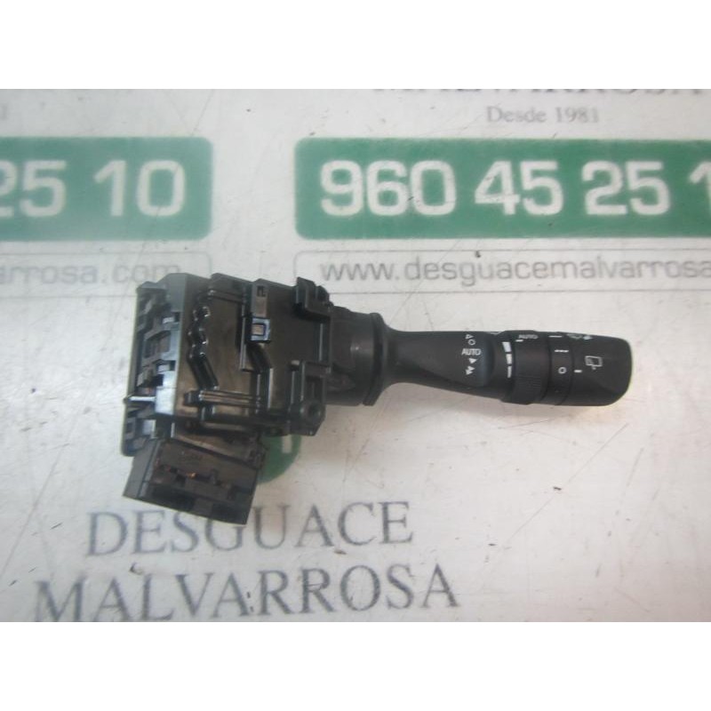 Recambio de mando limpia para toyota c-hr hybrid active referencia OEM IAM 84652F4020 F402017J422 F402017J422