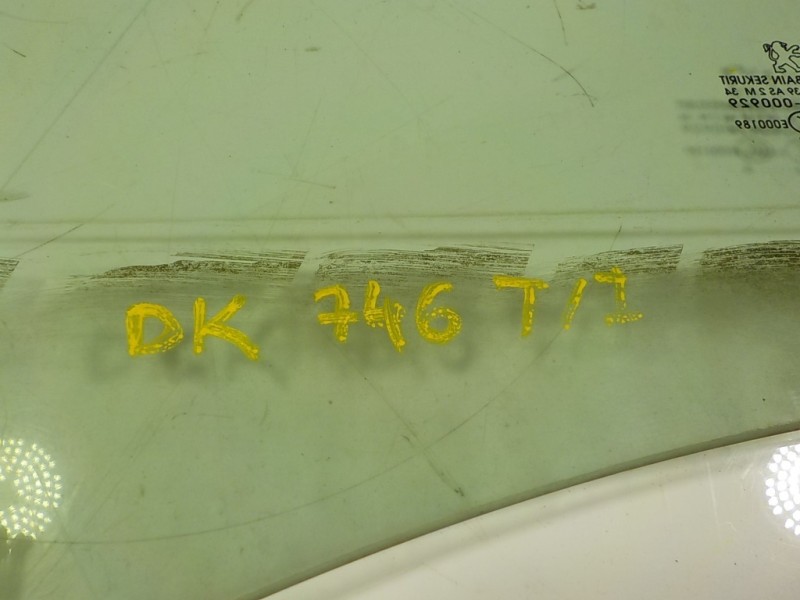 Recambio de cristal puerta trasero izquierdo para peugeot 508 2.0 16v hdi fap referencia OEM IAM 9203LE  