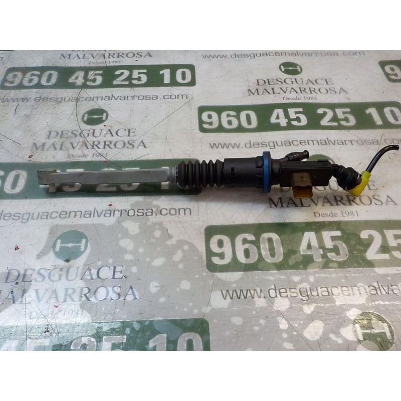 Recambio de bomba embrague para citroën c4 cactus 1.2 12v e-thp referencia OEM IAM 9812925380  