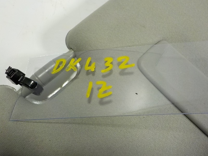 Recambio de parasol izquierdo para lexus is 300h referencia OEM IAM 7432053420B1 TW23281010 