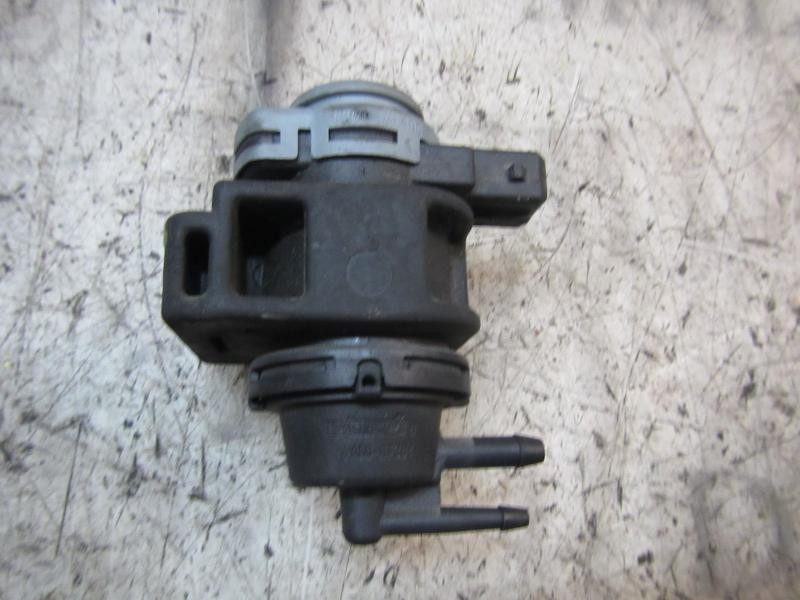 Recambio de valvula aire adicional para renault kangoo 1.5 dci diesel fap referencia OEM IAM   