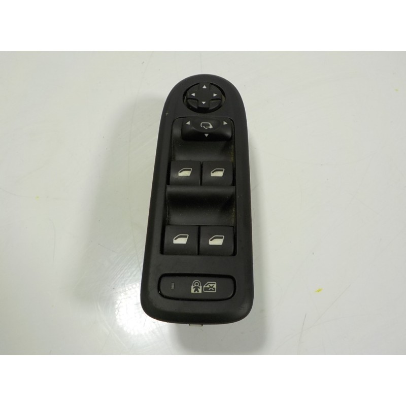 Recambio de mando elevalunas delantero izquierdo para peugeot 508 2.0 16v hdi fap referencia OEM IAM 98026370ZD 98026370ZD 