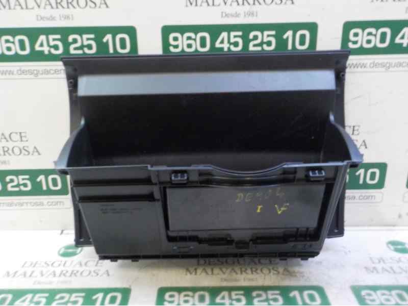 Recambio de guantera para toyota prius+ 1.8 16v (híbrido) referencia OEM IAM 5555047121C0  