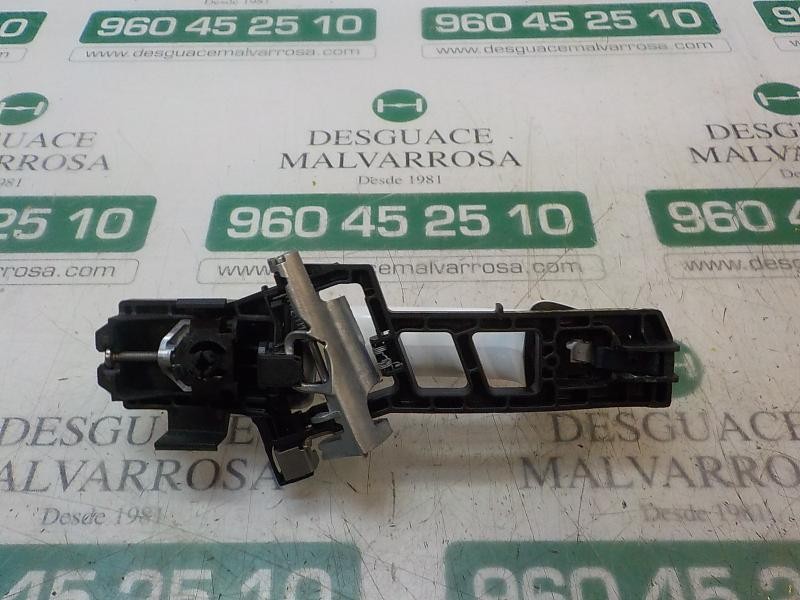 Recambio de maneta exterior delantera derecha para ford fiesta (ccn) trend referencia OEM IAM 1788863  