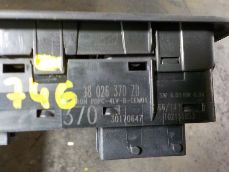 Recambio de mando elevalunas delantero izquierdo para peugeot 508 2.0 16v hdi fap referencia OEM IAM 98026370ZD 98026370ZD 