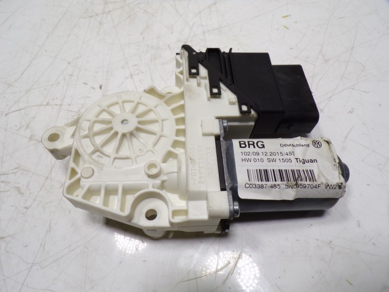 Recambio de motor elevalunas trasero derecho para volkswagen tiguan (5n2) 2.0 tdi referencia OEM IAM 5N0959704FVW2 5N0959704F 