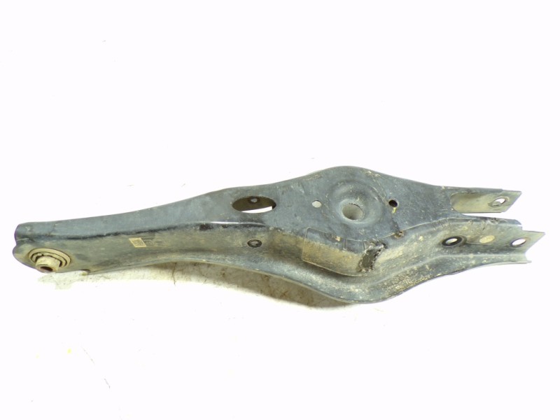 Recambio de brazo suspension inferior trasero derecho para kia niro concept referencia OEM IAM 55210G2100  