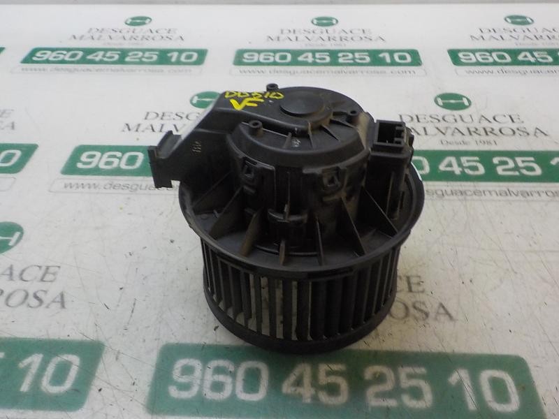 Recambio de motor calefaccion para ford fiesta (ccn) trend referencia OEM IAM 1790329 VP8E2H18456AB 0130115551