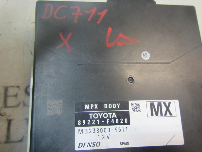 Recambio de modulo electronico para toyota c-hr hybrid active referencia OEM IAM 89220F4580 89221F4020 MB2380009611