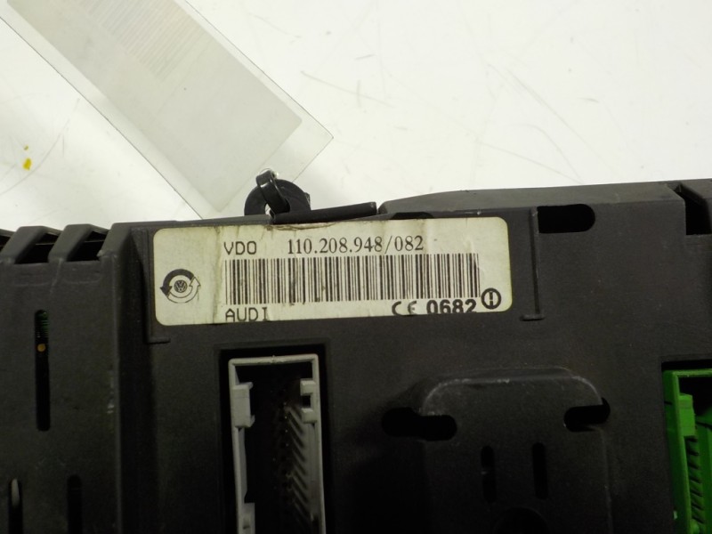 Recambio de cuadro instrumentos para audi a6 berlina (4b2) 2.5 tdi referencia OEM IAM  110208948 