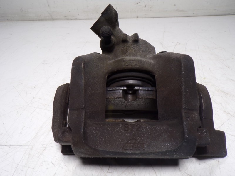 Recambio de pinza freno delantera derecha para peugeot 508 2.0 16v hdi fap referencia OEM IAM 4401R5  