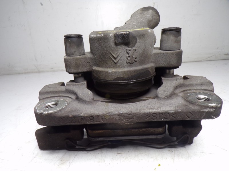 Recambio de pinza freno delantera derecha para peugeot 508 2.0 16v hdi fap referencia OEM IAM 4401R5  