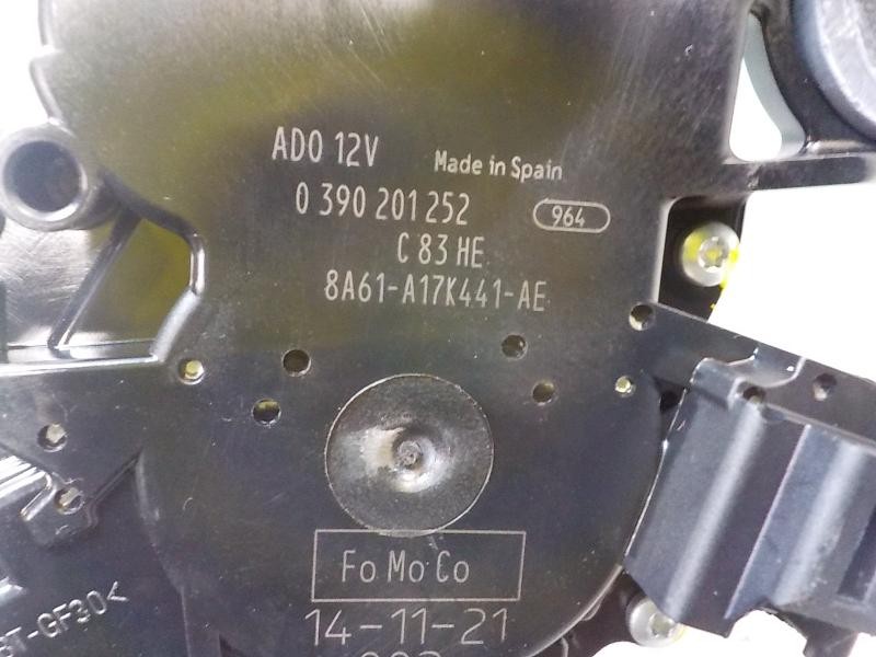 Recambio de motor limpia trasero para ford fiesta (ccn) trend referencia OEM IAM 1774291 8A61A17K441AE 0390201252