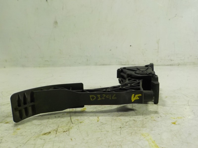 Recambio de potenciometro pedal para volkswagen polo (6r1) 1.6 tdi referencia OEM IAM 6Q1721503M 6Q1721503M 6PV00849631