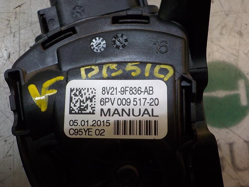 Recambio de potenciometro pedal para ford fiesta (ccn) trend referencia OEM IAM 2120072 8V219F836AB 