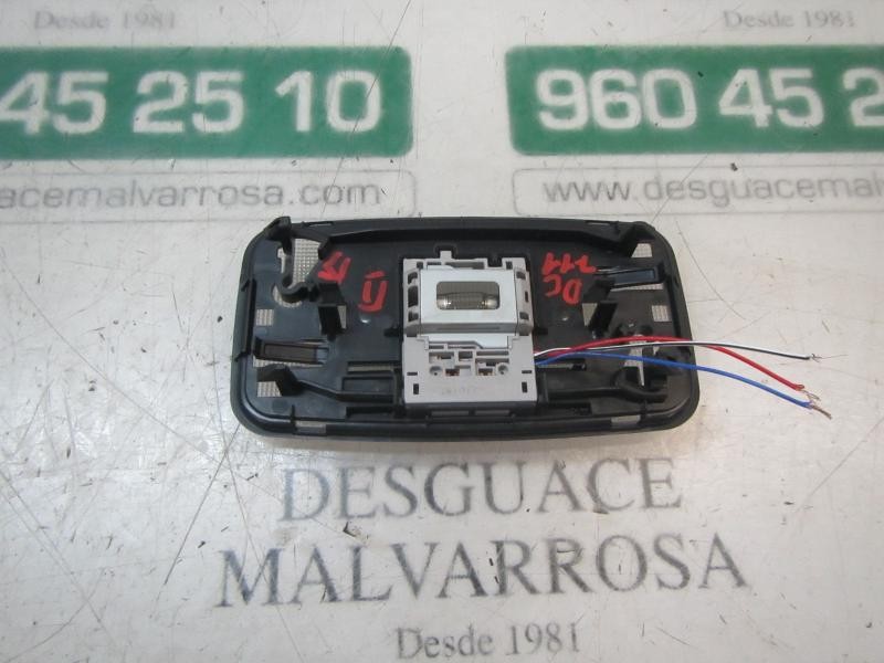 Recambio de piloto interior para toyota c-hr hybrid active referencia OEM IAM 8124002080C1  