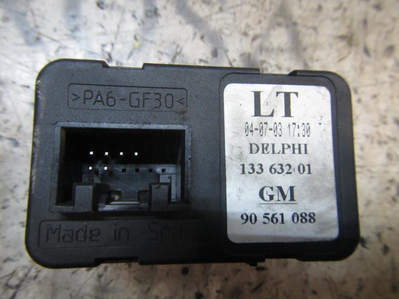 Recambio de mando elevalunas delantero izquierdo para opel astra g coupé 2.2 dti edition referencia OEM IAM   