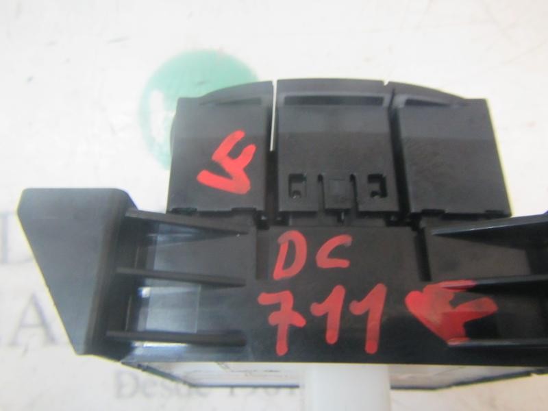 Recambio de palanca freno de mano para toyota c-hr hybrid active referencia OEM IAM 84390F4271  