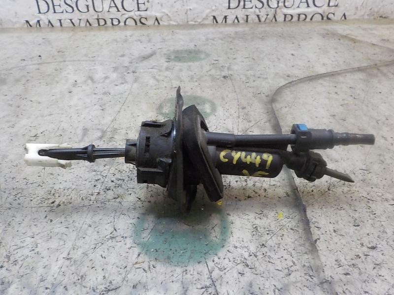 Recambio de bomba embrague para mazda 3 berlina (bk) 1.6 cd diesel cat referencia OEM IAM BP4K41400D  